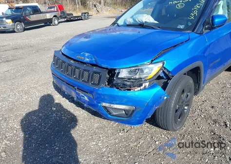 2019 Jeep Compass Altitude 4X4 from USA, damaged, VIN 3C4NJDBB2KT713724